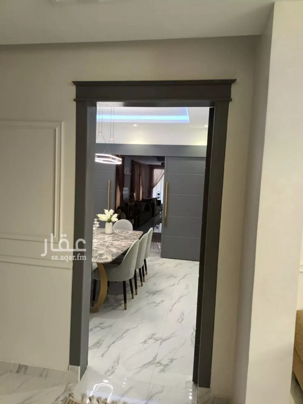 فيلا 6 غرف في العارض 12
