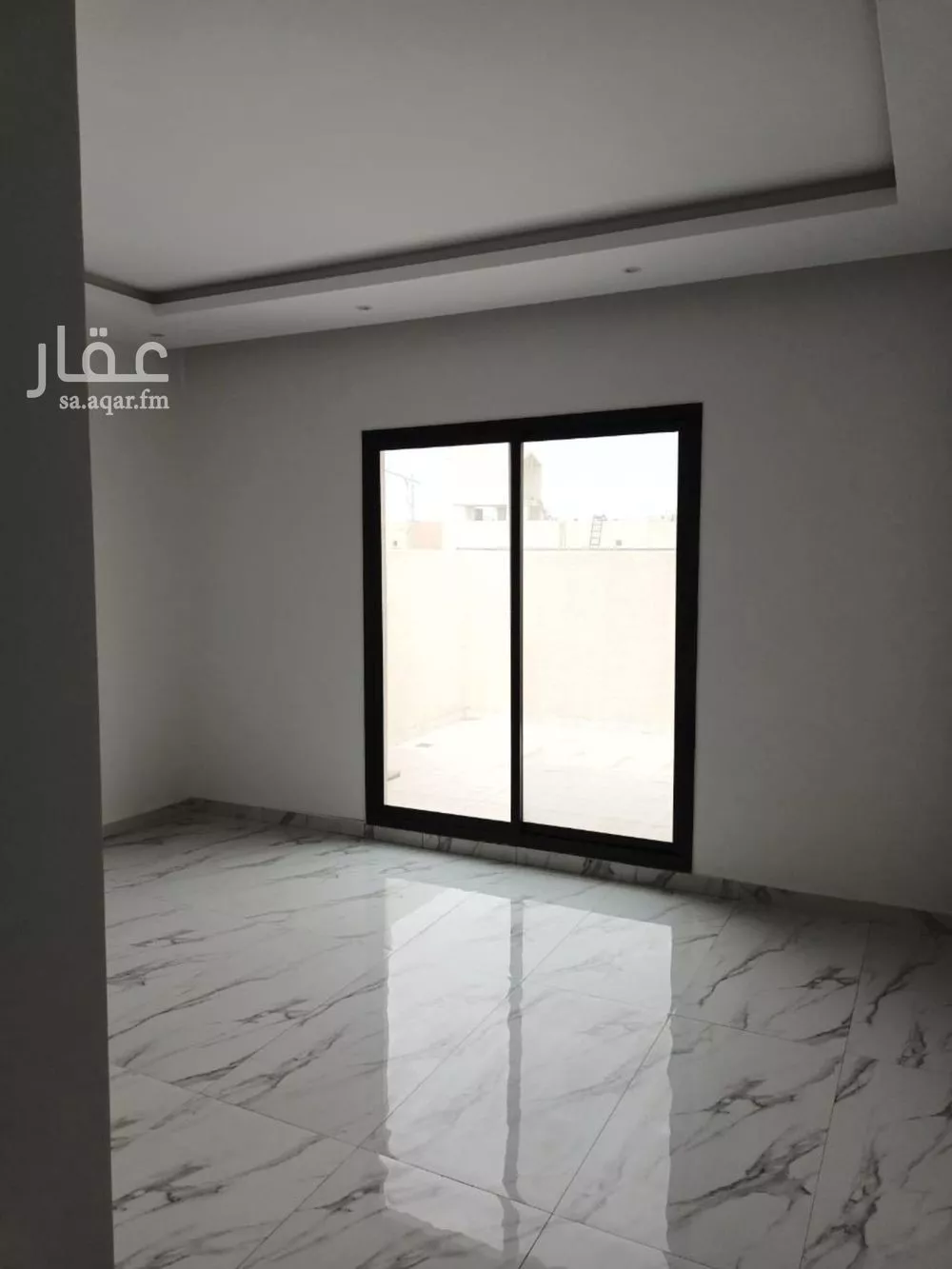فيلا 6 غرف في العارض 3