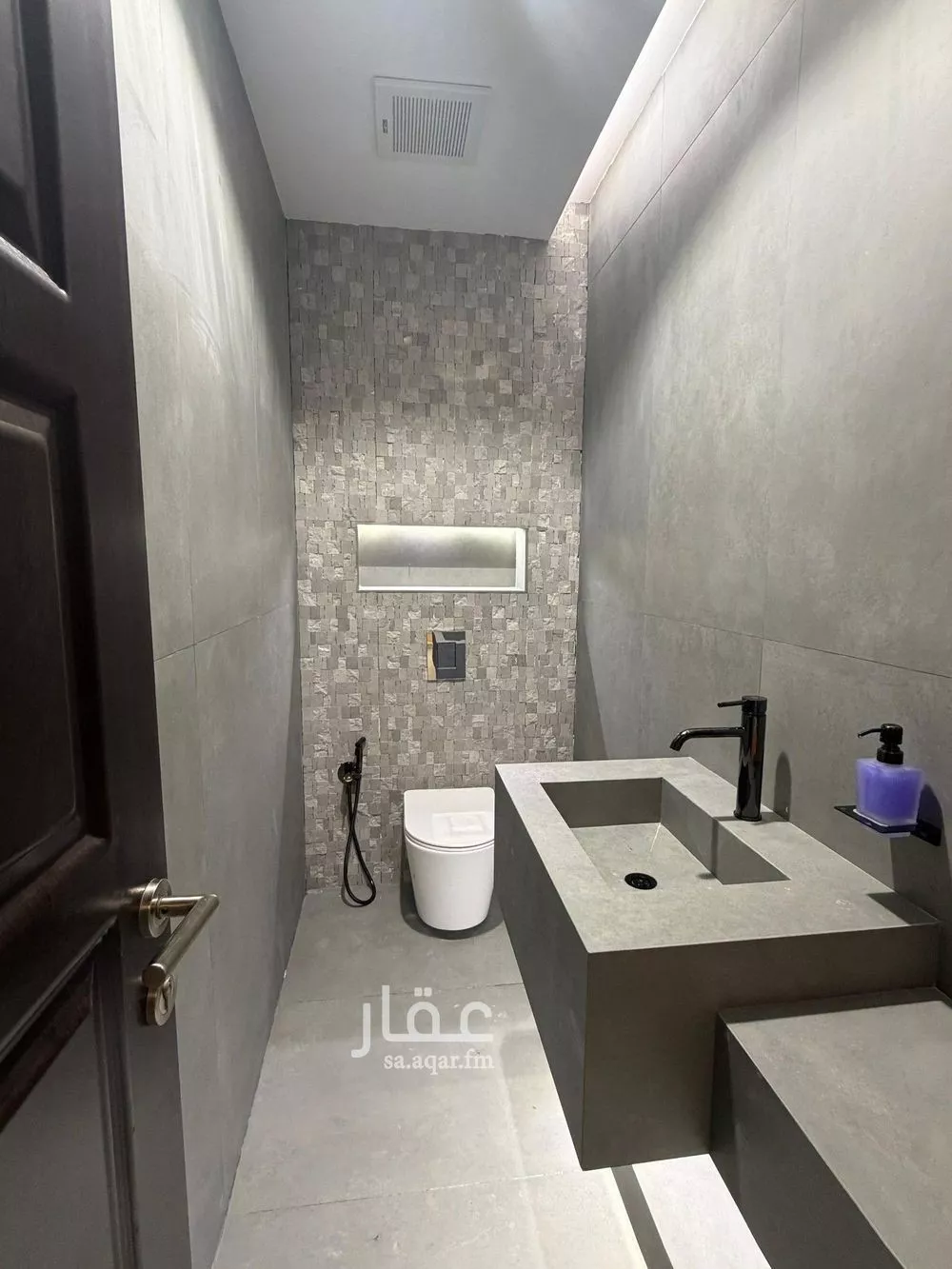 5 bedroom villa in Riyadh 12