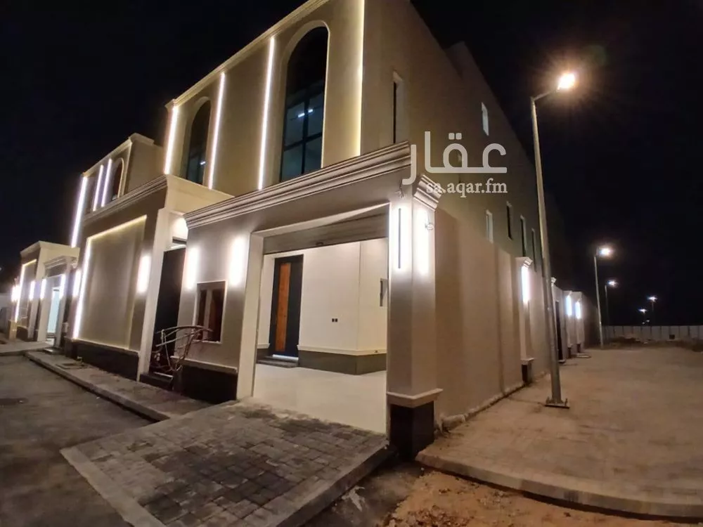 5 bedroom apartment in Al Rimal 4