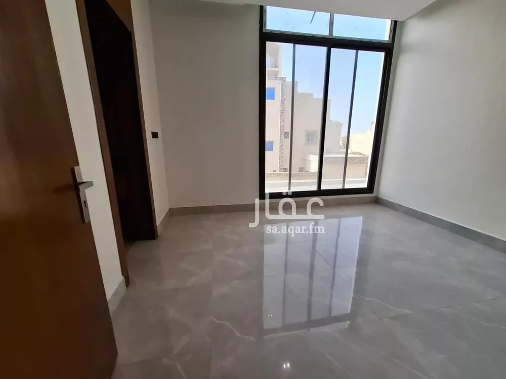 6 bedroom villa in Dhahrat Laban 13