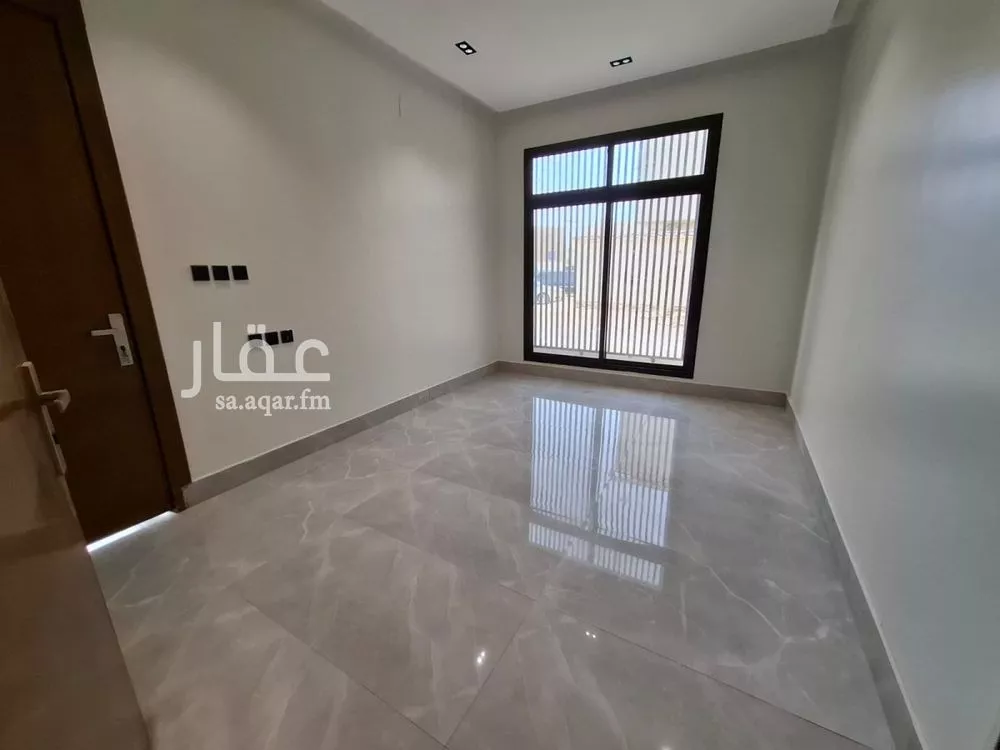 6 bedroom villa in Dhahrat Laban 3