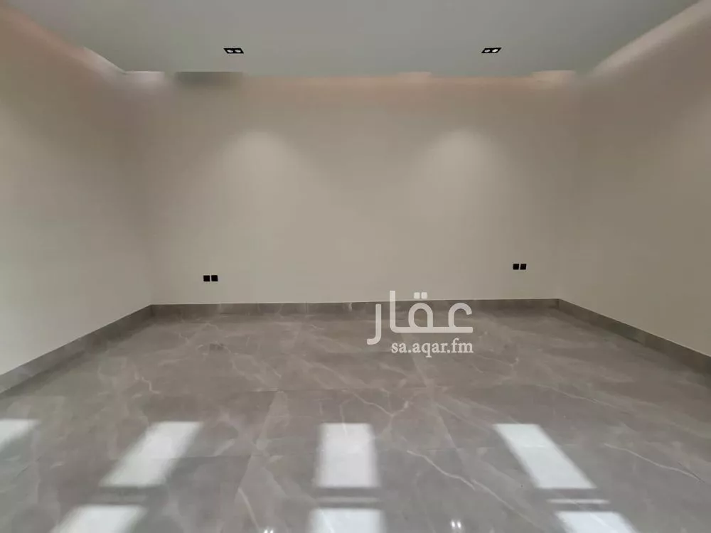 6 bedroom villa in Dhahrat Laban 5
