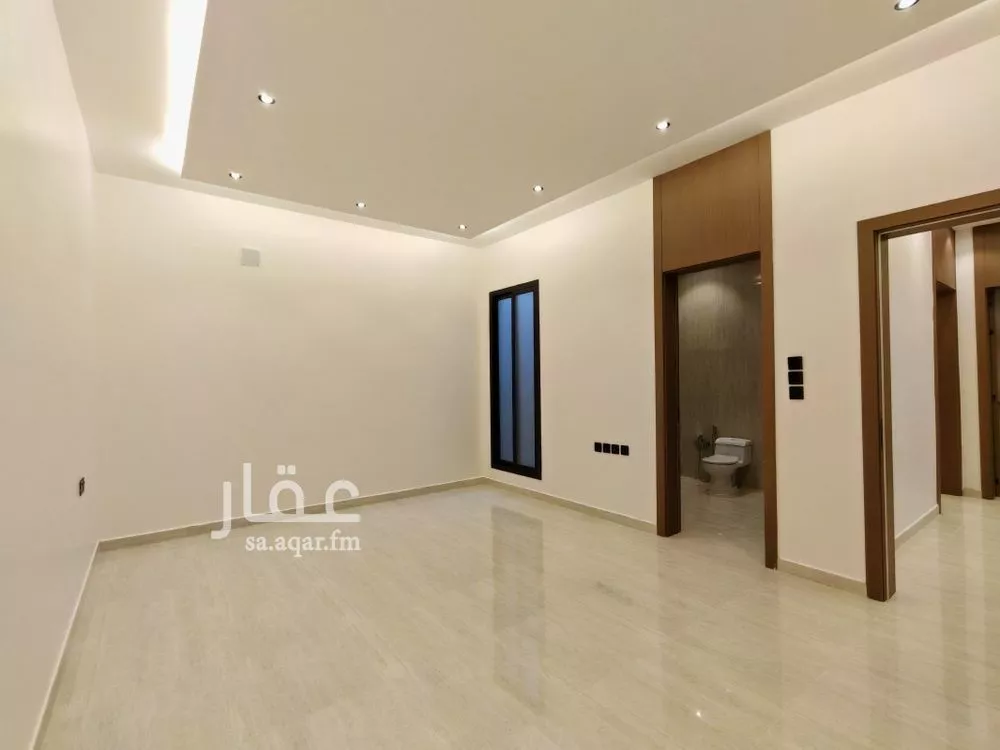 4 bedroom villa in Al Rimal 6