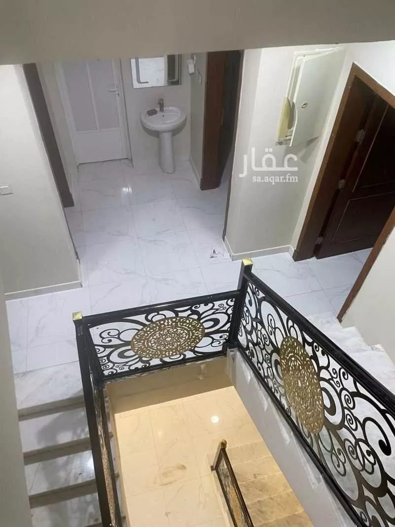 فيلا 8 غرف في اللؤلؤ 7
