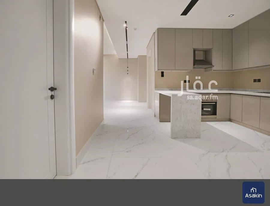 825 sqm building in Al Aridh 2