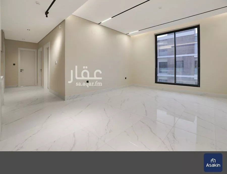 825 sqm building in Al Aridh 7