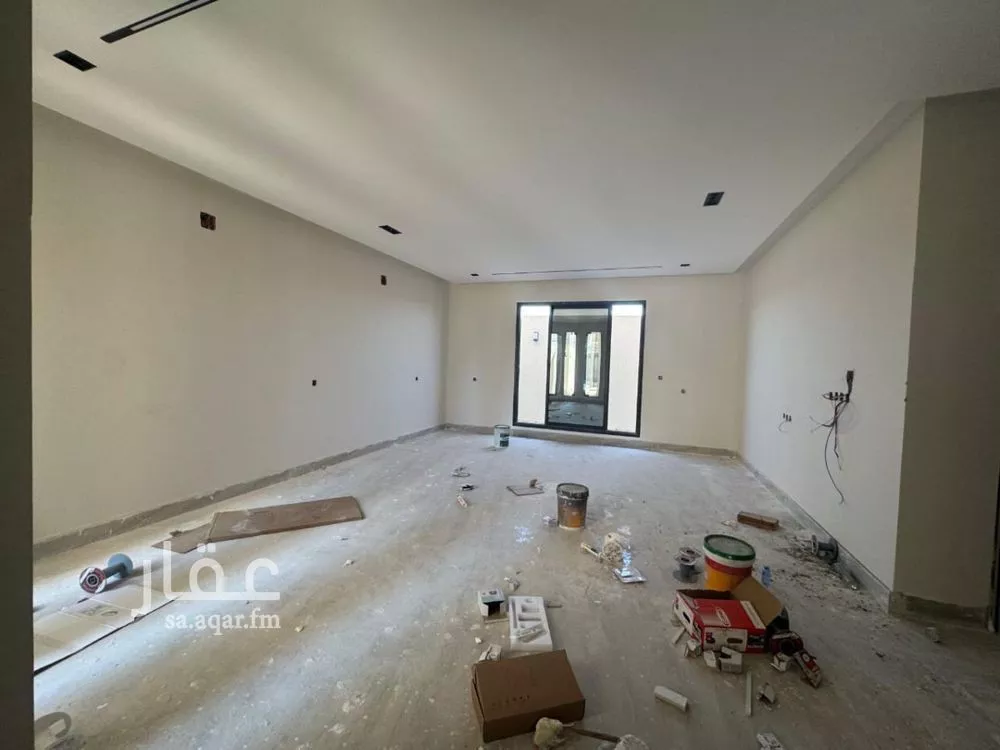 5 bedroom villa in Al Rimal 11