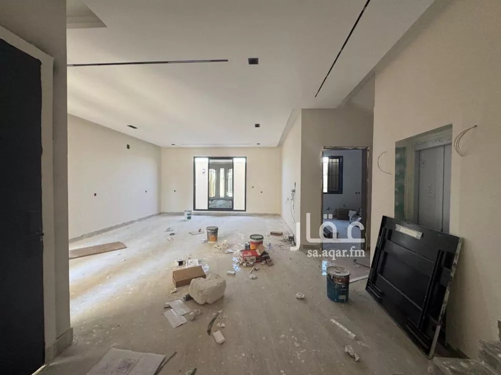 5 bedroom villa in Al Rimal 3