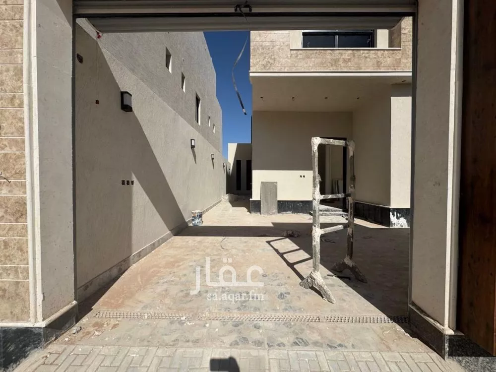 5 bedroom villa in Al Rimal 4