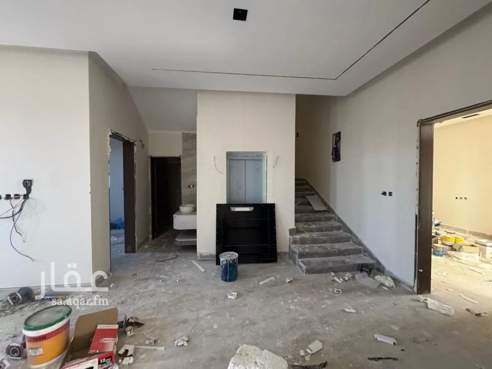 5 bedroom villa in Al Rimal 6