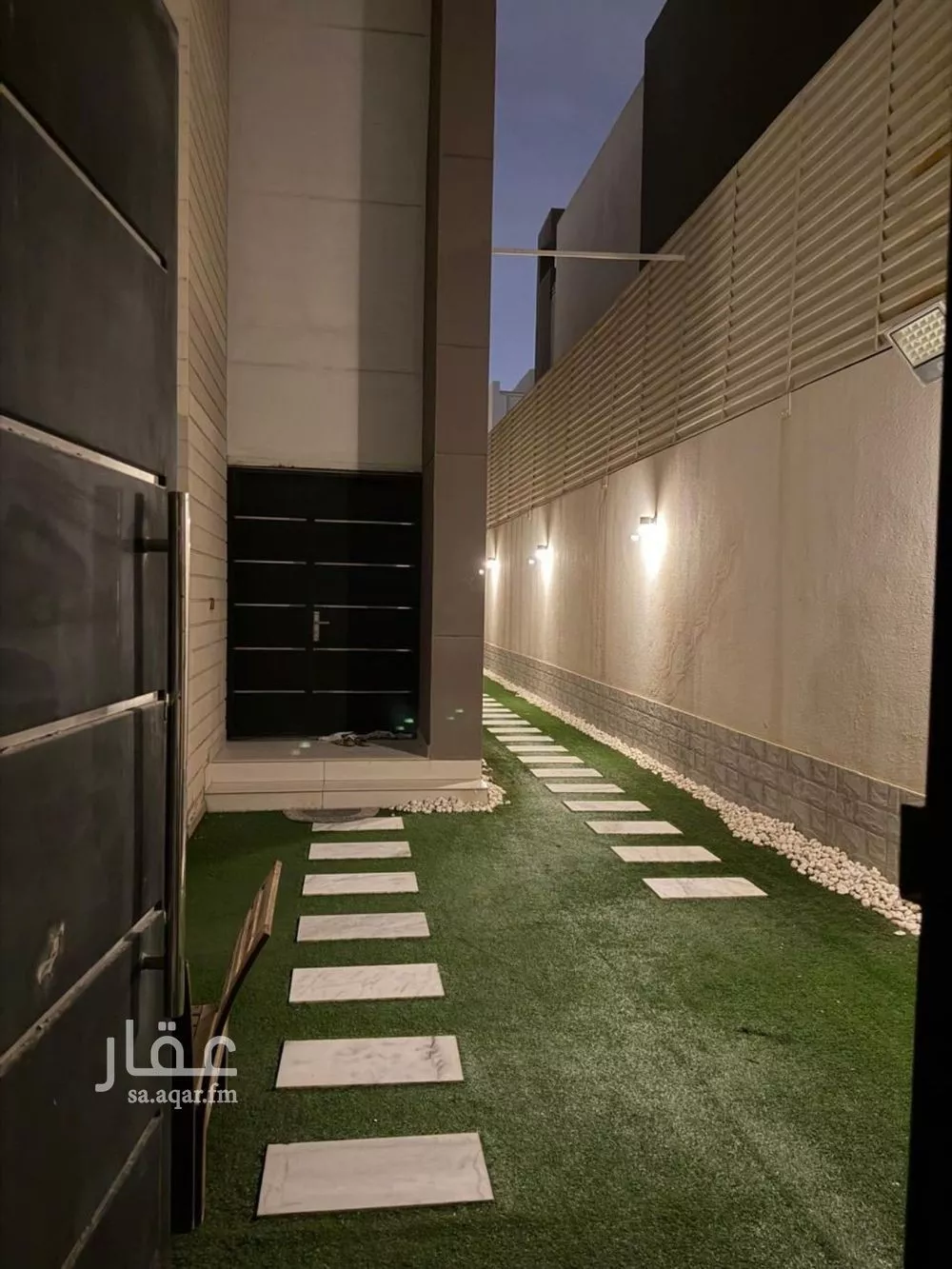 فيلا 5 غرف في الياسمين 24