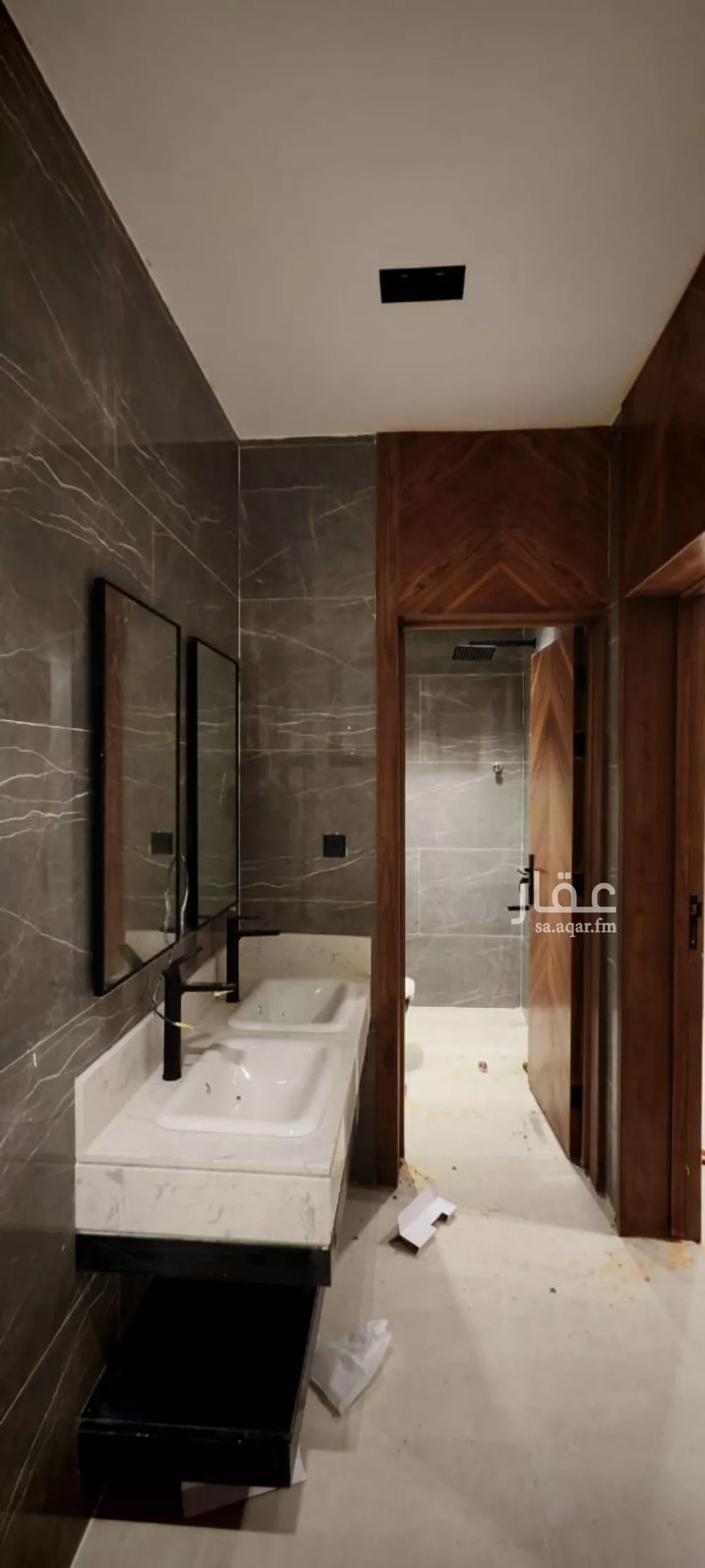 5 bedroom villa in Okaz 9