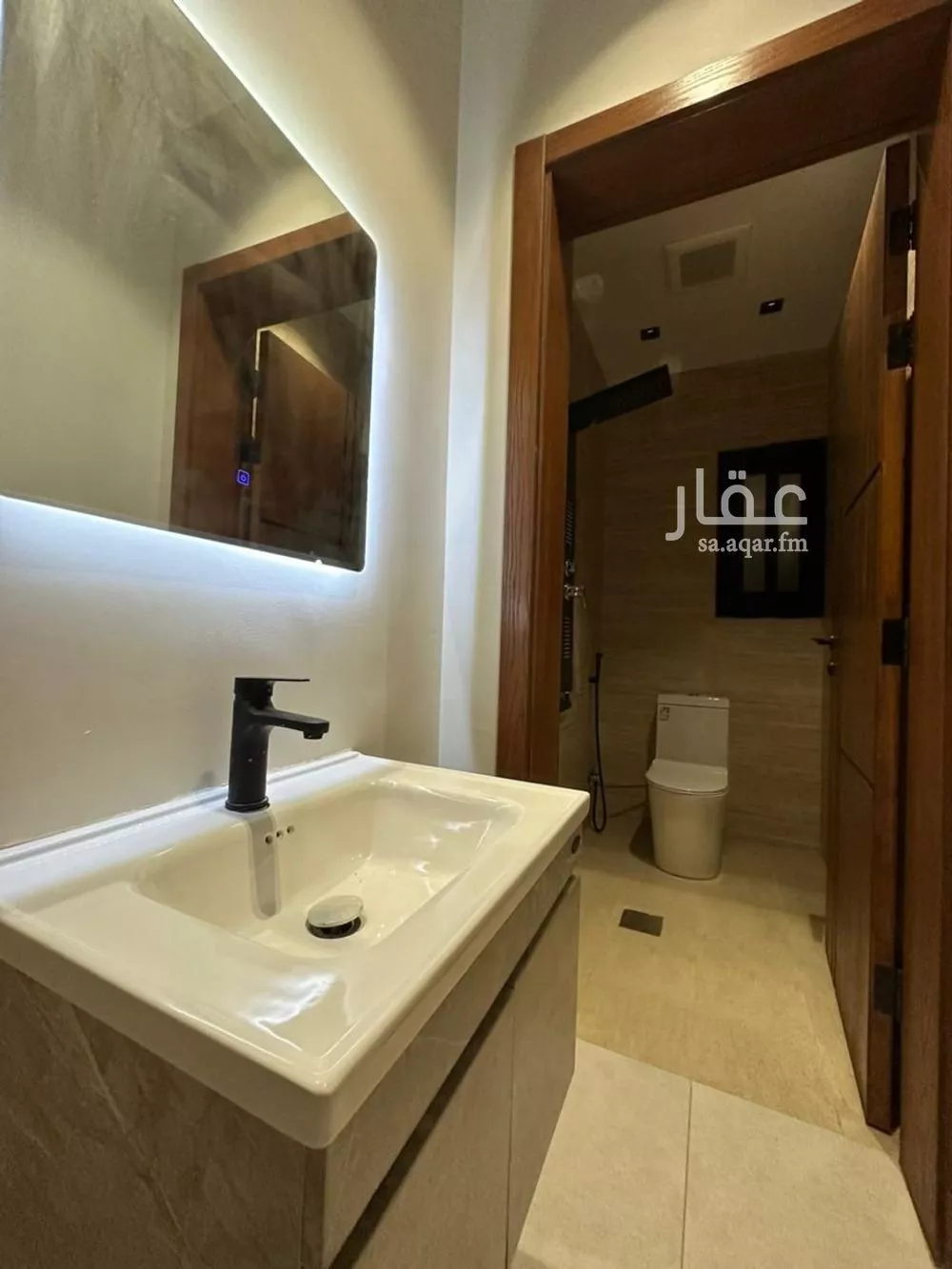3 bedroom apartment in Al Aziziyah 10