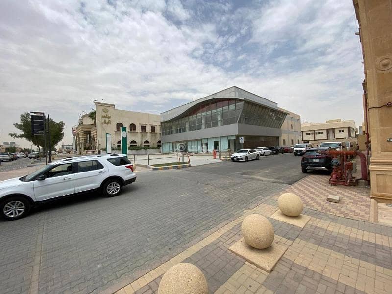 building in Al Sulaimaniyyah, Riyadh 3