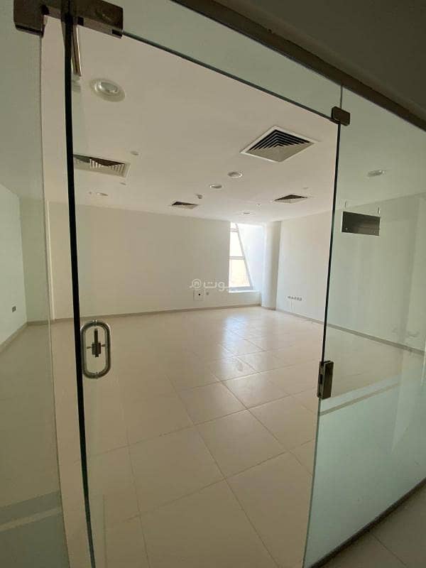 building in Al Sulaimaniyyah, Riyadh 23