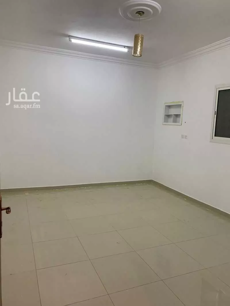 شقة 4 غرف في النظيم 5