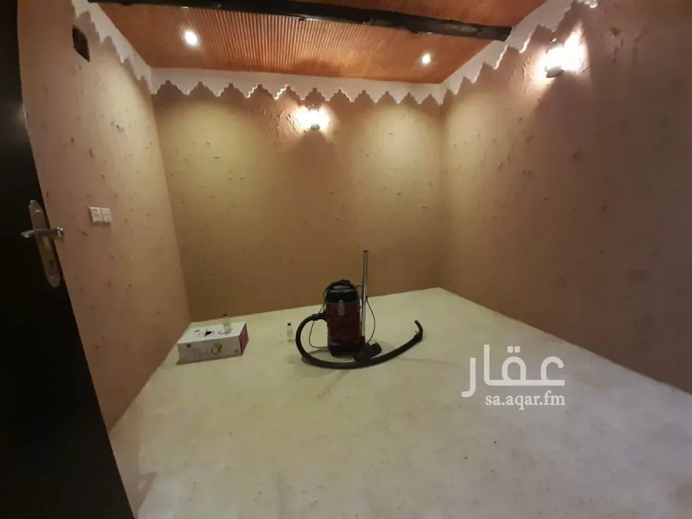 فيلا 7 غرف في ظهرة لبن 8