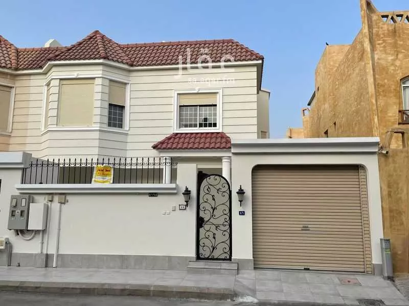7 bedroom villa in Al Khalidiyyah 2