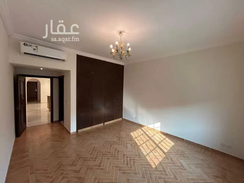 7 bedroom villa in Al Khalidiyyah 17