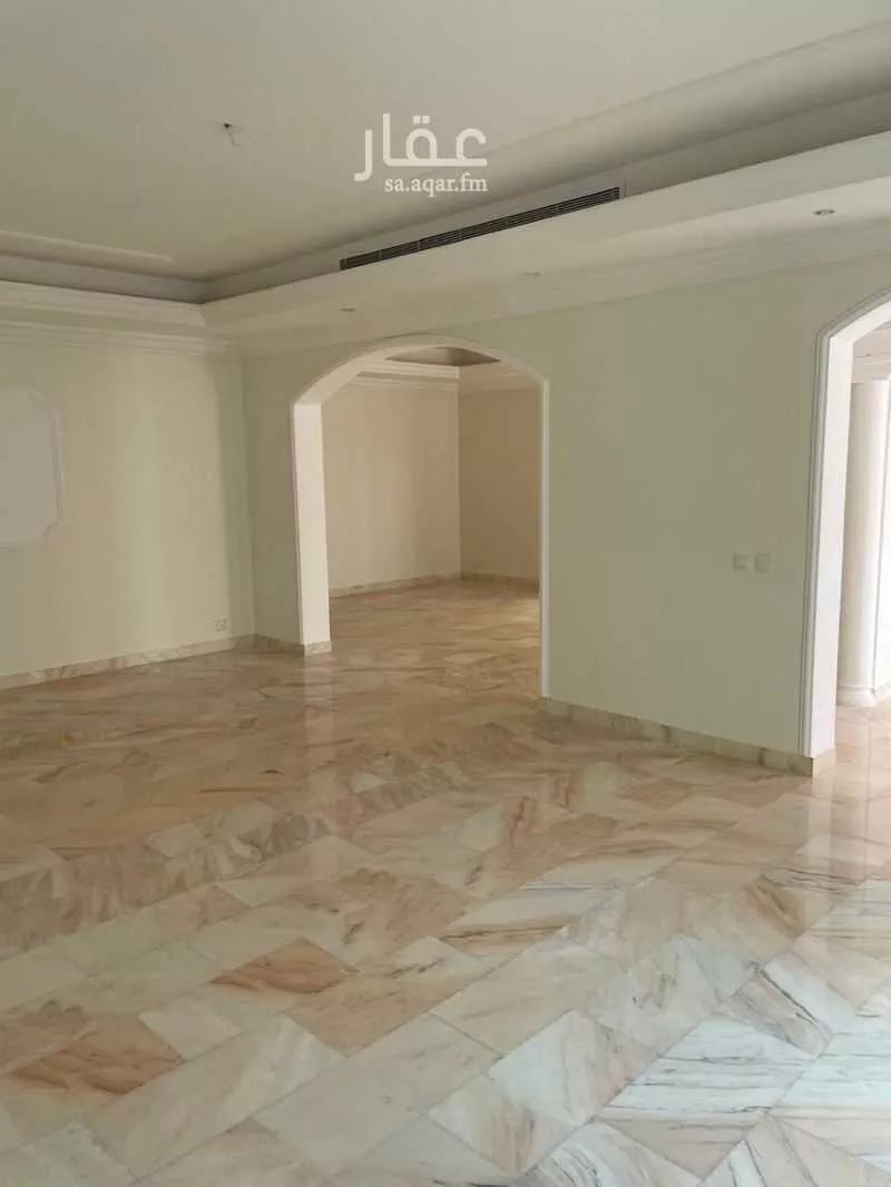 7 bedroom villa in Al Khalidiyyah 5