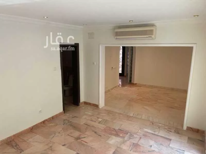 7 bedroom villa in Al Khalidiyyah 6