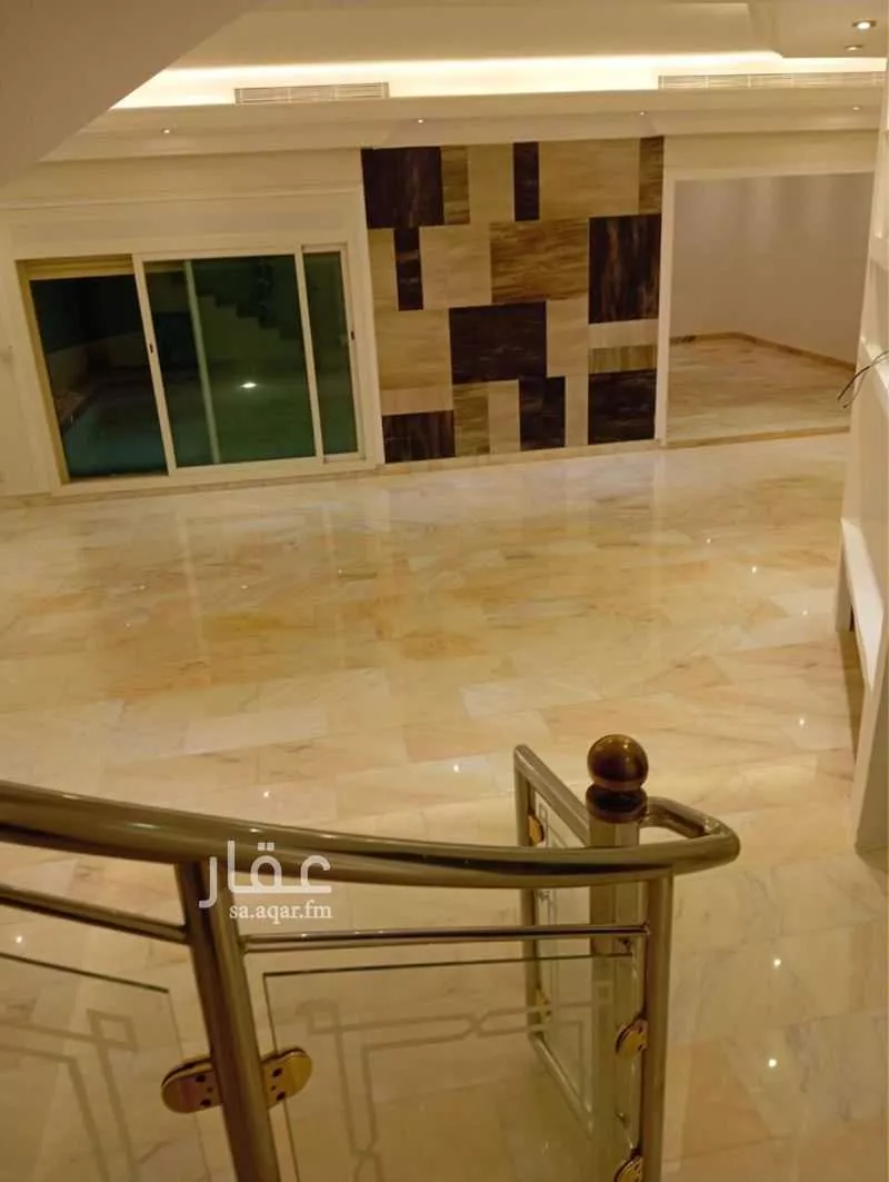 7 bedroom villa in Al Khalidiyyah 8