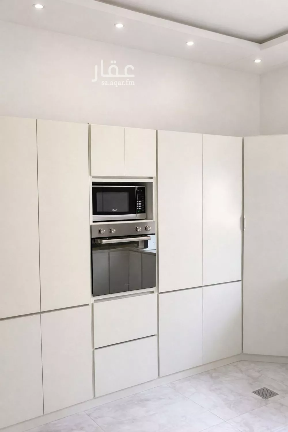 13 bedroom villa in Al Rimal 15