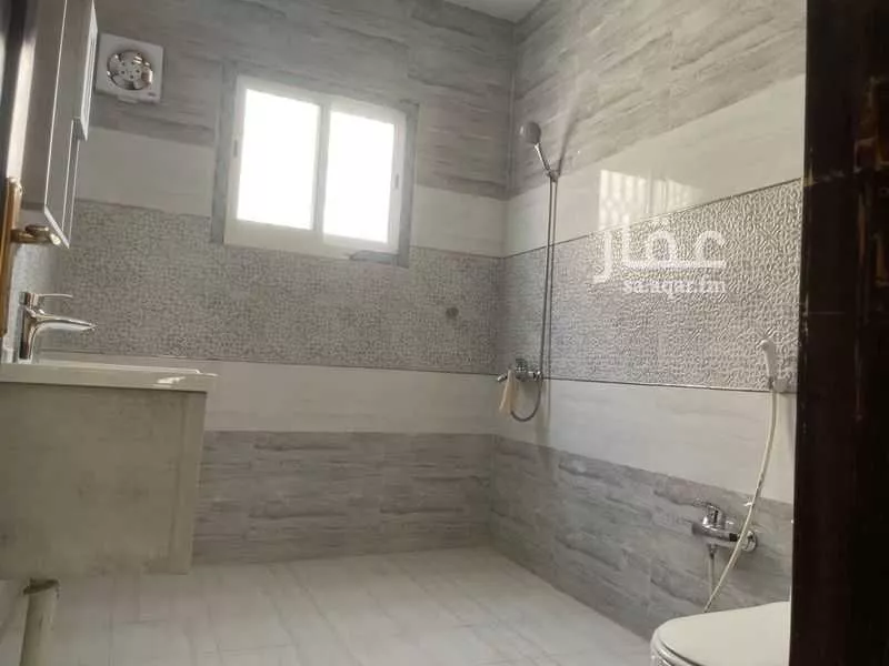 3 bedroom apartment in Al Uraija Al Gharbiyah 2