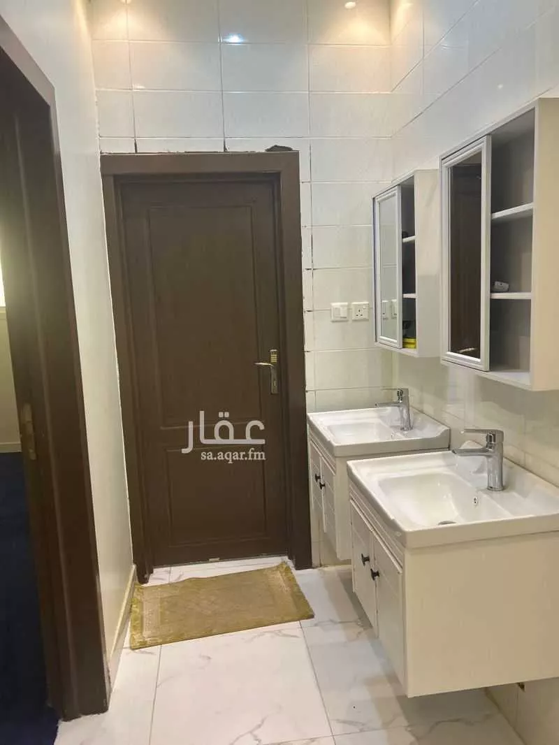 3 bedroom floor in Al Hazm 4