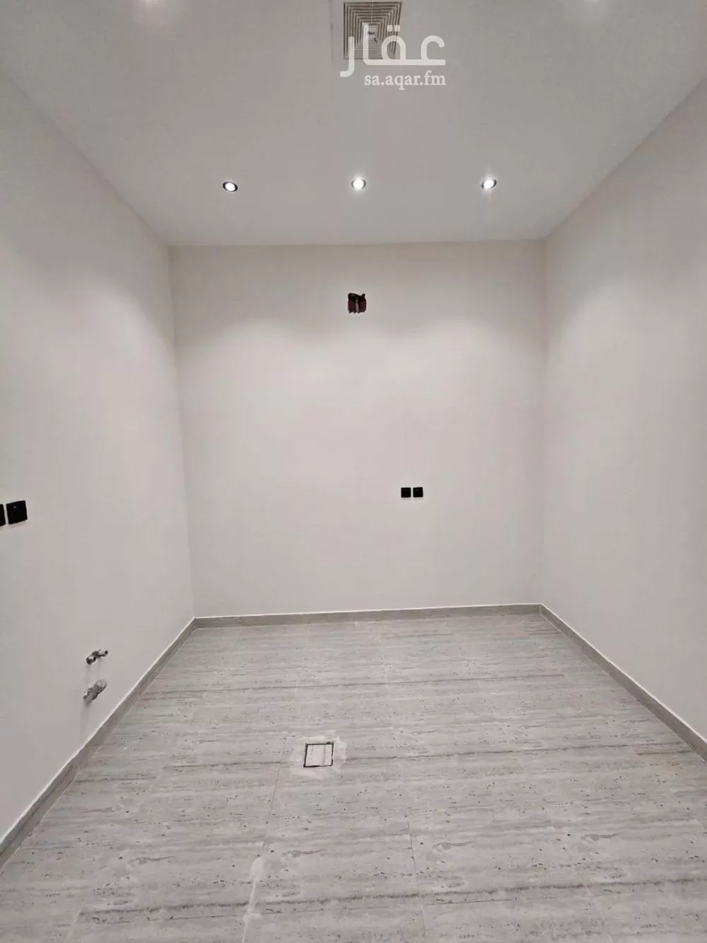 7 bedroom villa in Tuwaiq, Riyadh 9