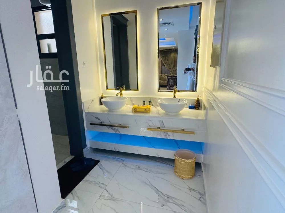 8 bedroom villa in Al Aridh 19