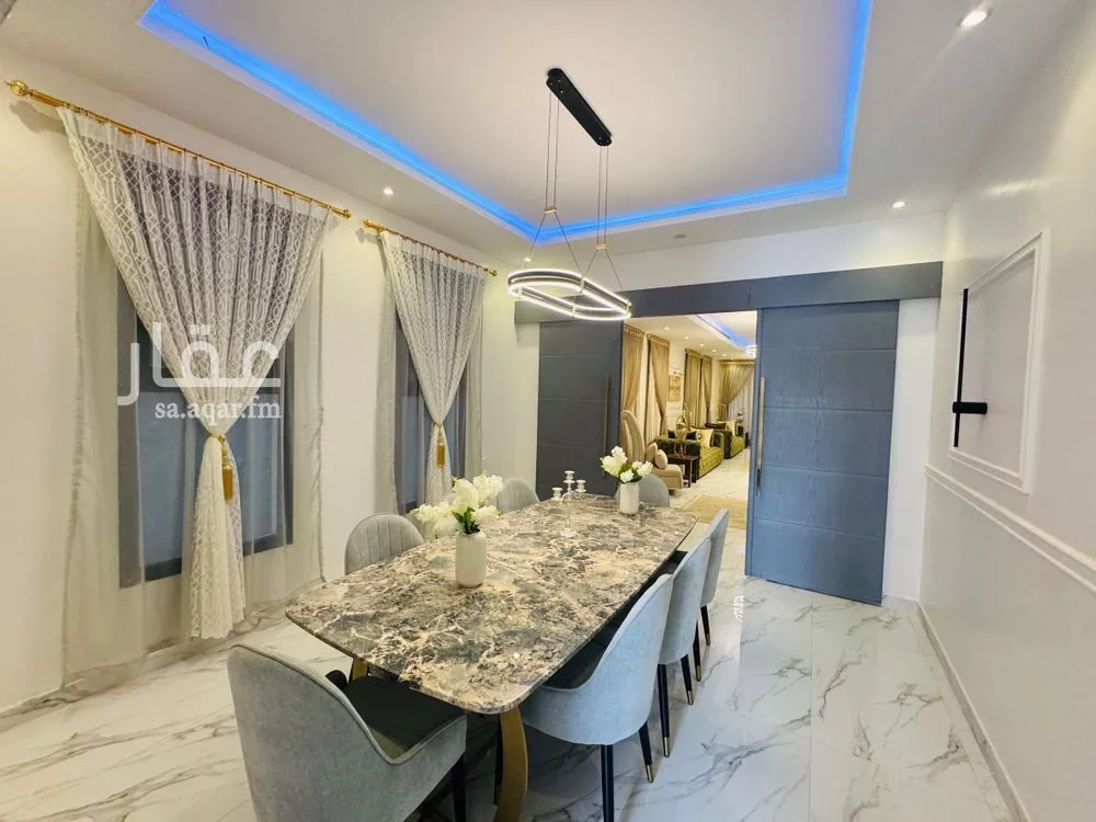 8 bedroom villa in Al Aridh 20