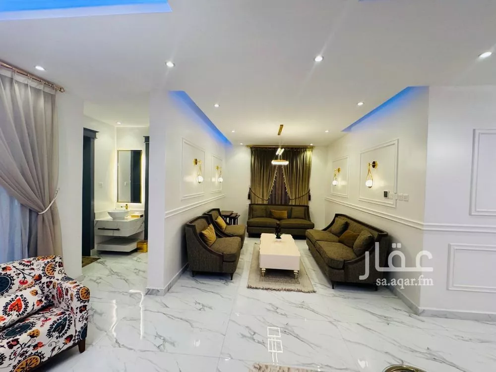 8 bedroom villa in Al Aridh 8