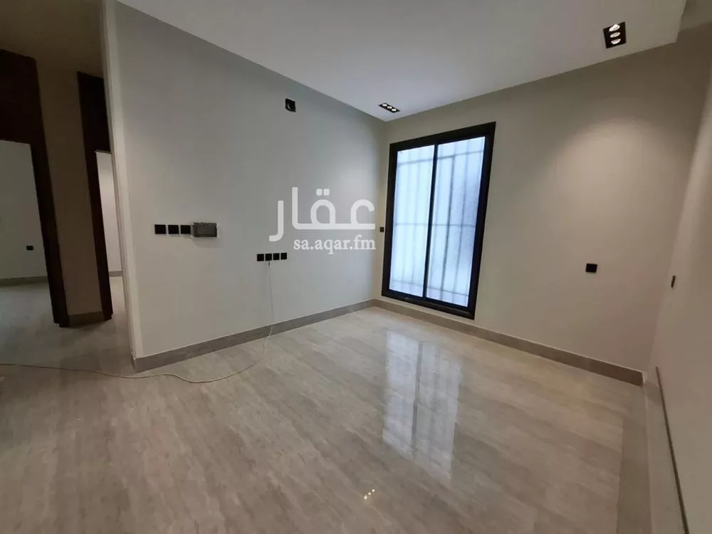 فيلا 5 غرف في الرمال 15