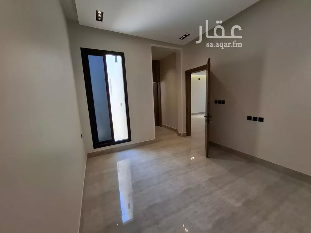 فيلا 5 غرف في الرمال 20