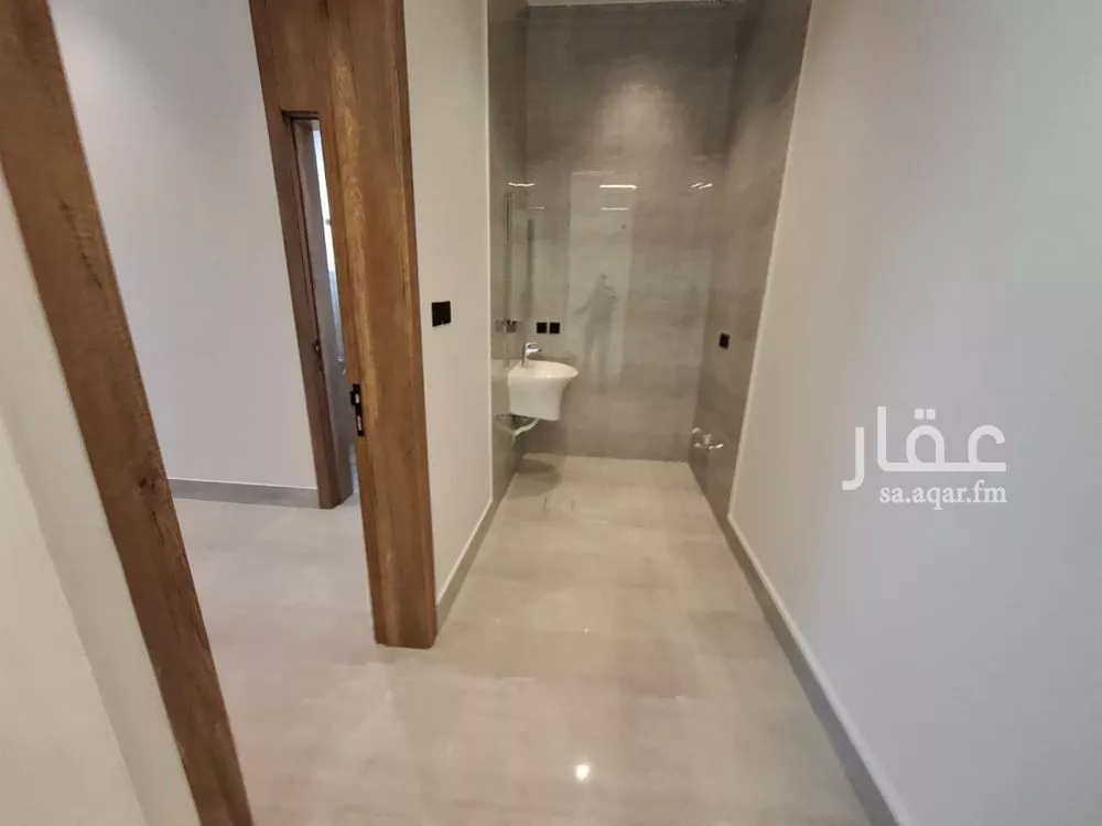 فيلا 5 غرف في الرمال 22