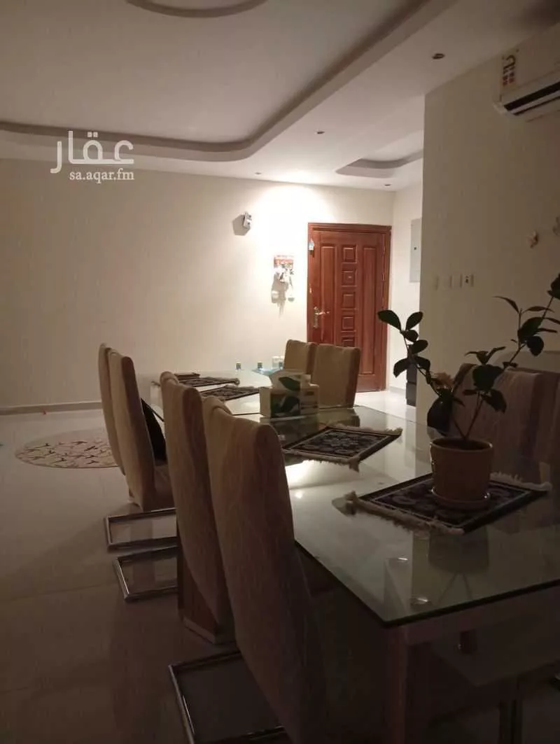 5 bedroom apartment in Muraykh 2