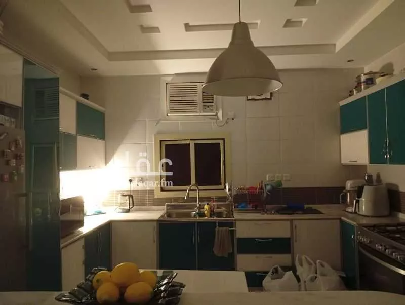 5 bedroom apartment in Muraykh 9