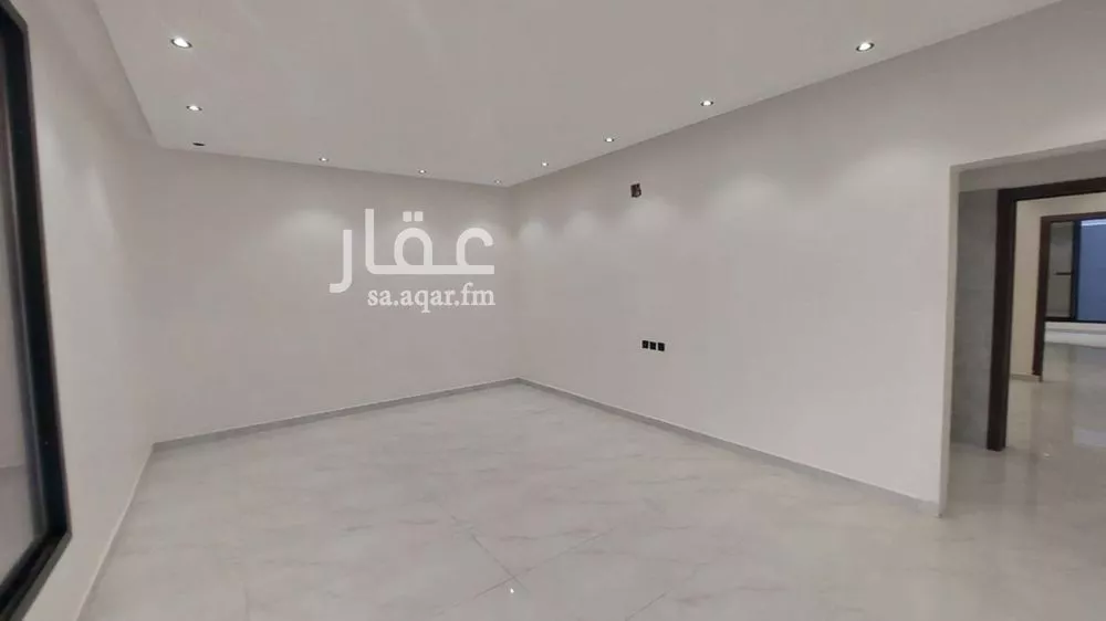فيلا 4 غرف في عكاظ 6