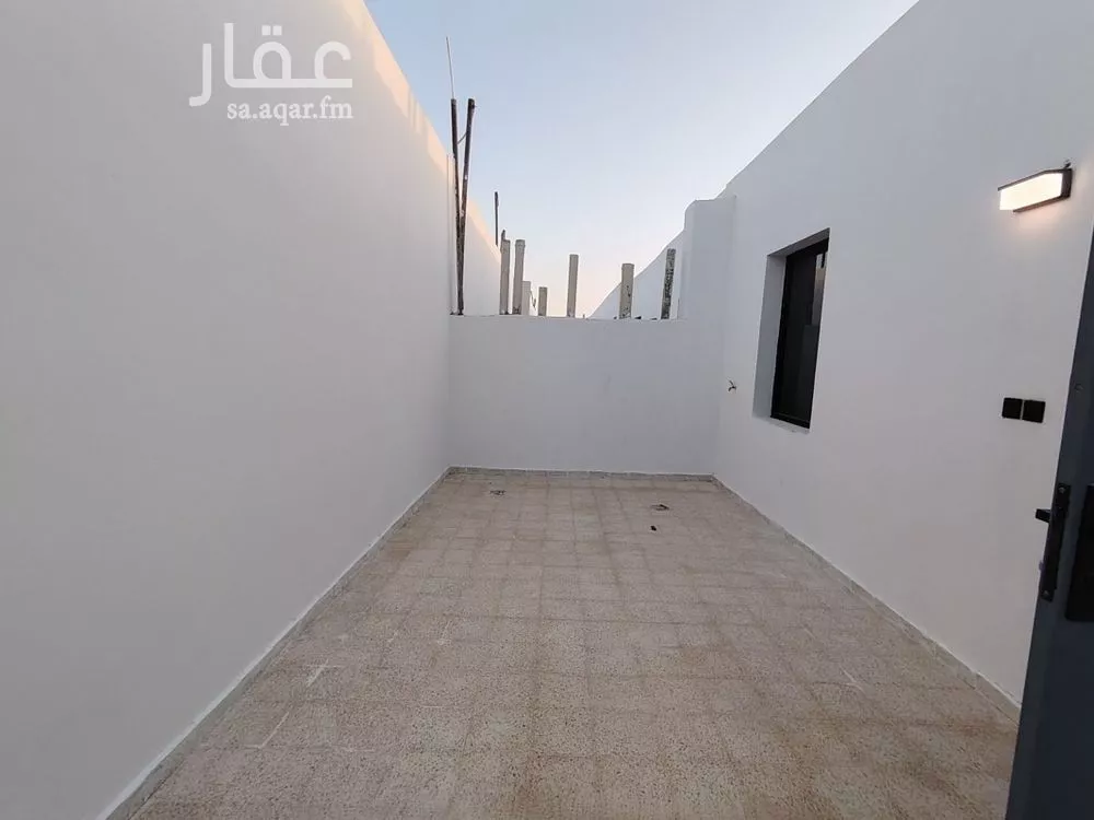 5 bedroom villa in Okaz 10