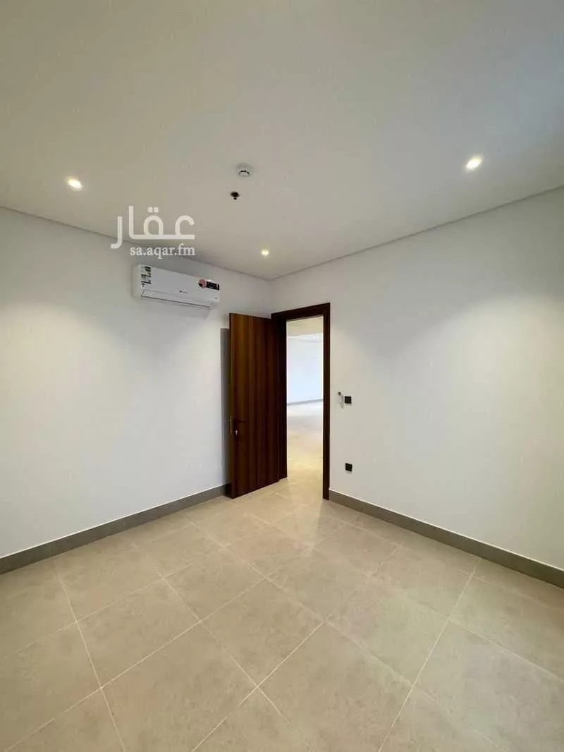 3 bedroom apartment in Al Hizam Al Thahabi 7