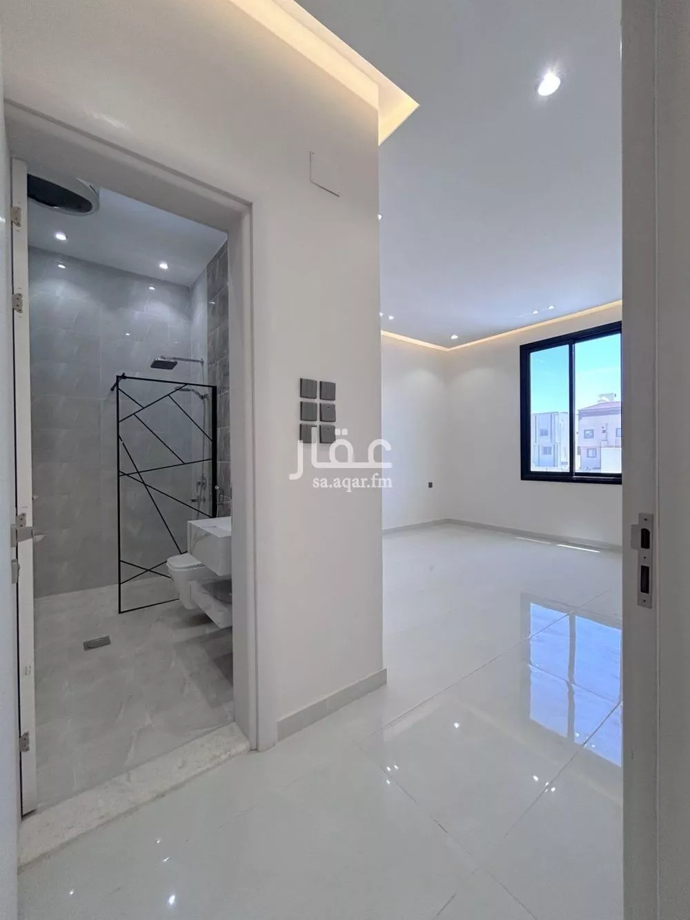 5 bedroom apartment in King Fahd 4