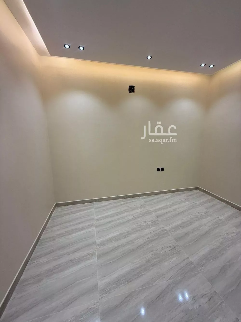 فيلا 6 غرف في العريجاء الغربية 21