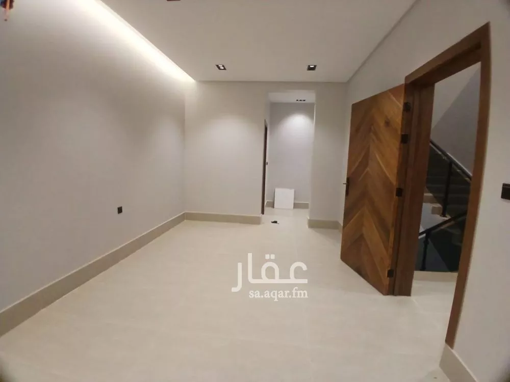 5 bedroom villa in Okaz 9