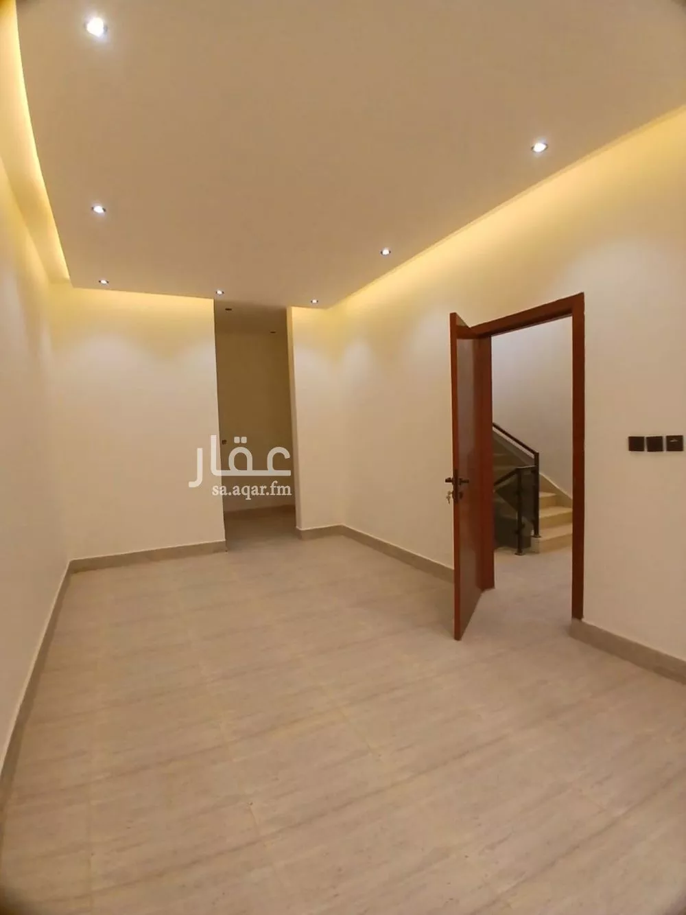 فيلا 5 غرف في طويق 10
