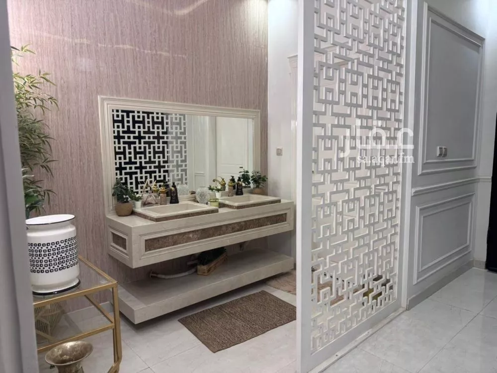 5 bedroom apartment in Al Aridh 2