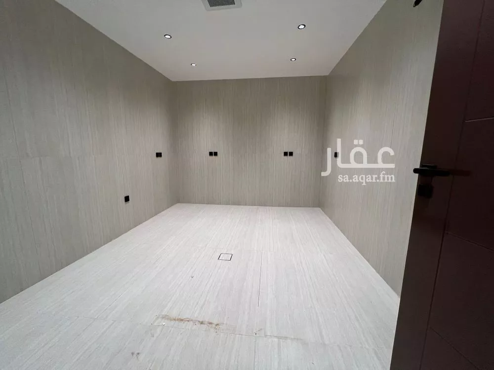 7 bedroom villa in Dhahrat Laban 14
