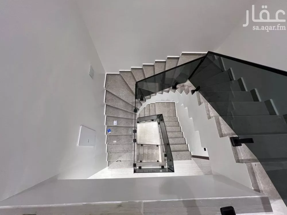 7 bedroom villa in Dhahrat Laban 18