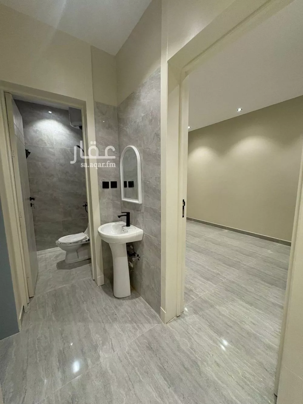 5 bedroom villa in Al Uraija Al Gharbiyah 24
